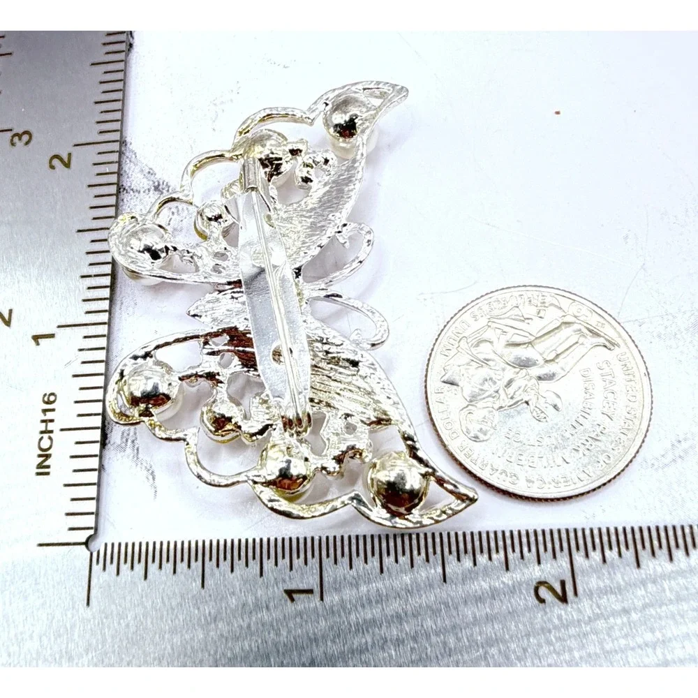 Silver Tone Butterfly‎ Brooch Rhinestone Pearl 2